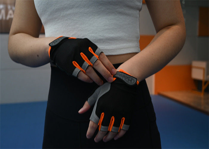 Lightweight and breathable, these fingerless gym gloves are ideal for workouts.